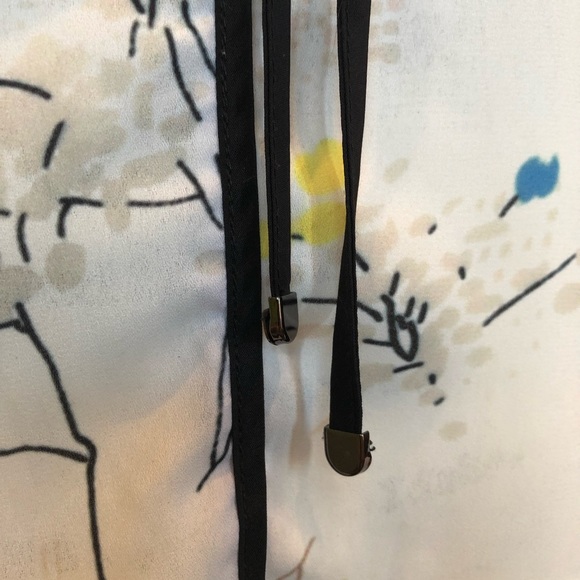 Parisian print blouse - Picture 4 of 8